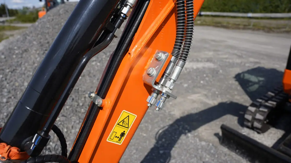 Lonking ECX20 - Yanmar - Steg 5 - Bild 18